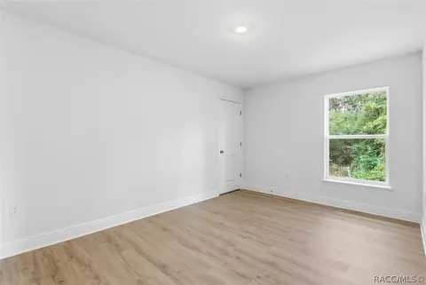 Bedroom - 1474 E Cleveland St, Hernando, FL 34442 photo 6 of 7