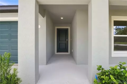 Entry Way - 1474 E Cleveland St, Hernando, FL 34442 photo 3 of 5