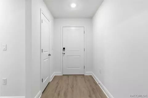 Entry Way - 1474 E Cleveland St, Hernando, FL 34442 photo 4 of 5