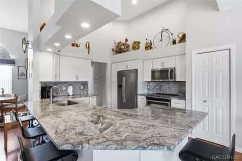 Kitchen - 625 E Gilchrist Ct, Hernando, FL 34442 photo 1 of 4