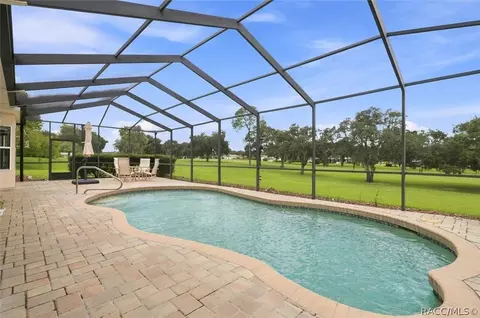 Exterior - 625 E Gilchrist Ct, Hernando, FL 34442 photo 5 of 10