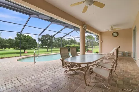 Exterior - 625 E Gilchrist Ct, Hernando, FL 34442 photo 4 of 10