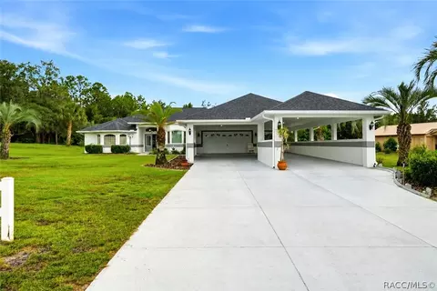 7414 W Pinebrook St, Crystal River, FL 34429