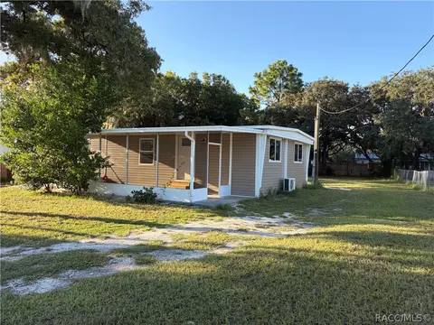 7311 W Brady Ln, Homosassa, FL 34446