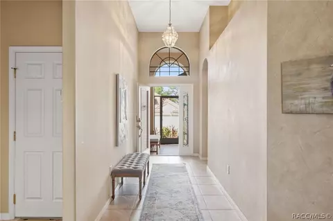 Entry Way - 1901 N Gibson Pt, Hernando, FL 34442 photo 2 of 4