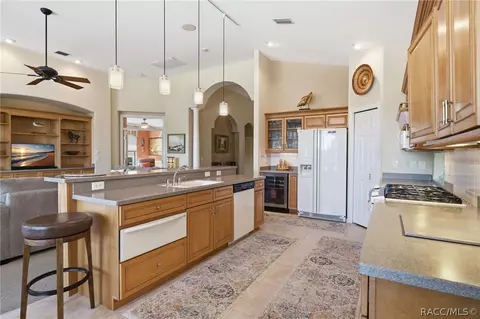 Kitchen - 1901 N Gibson Pt, Hernando, FL 34442 photo 6 of 6