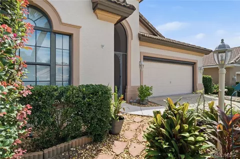 Exterior - 1901 N Gibson Pt, Hernando, FL 34442 photo 6 of 24