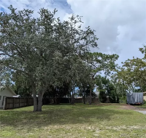 11077 Upton St, Spring Hill, FL 34608 photo 3