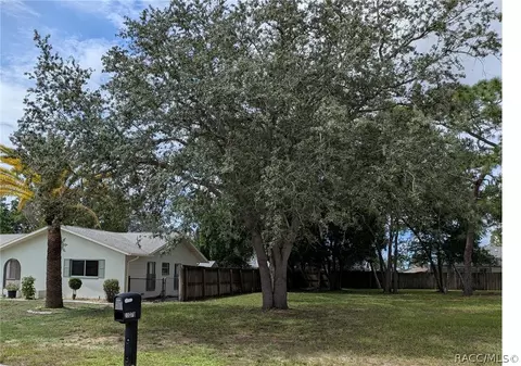 11077 Upton St, Spring Hill, FL 34608 photo 4