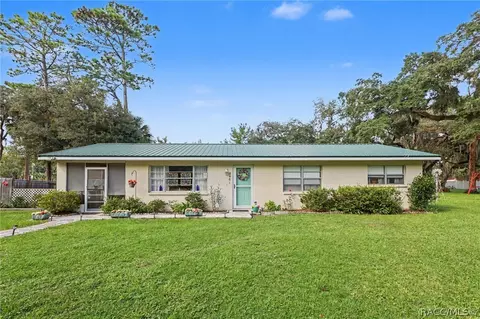 9461 W Tall Pines Ct, Crystal River, FL 34428