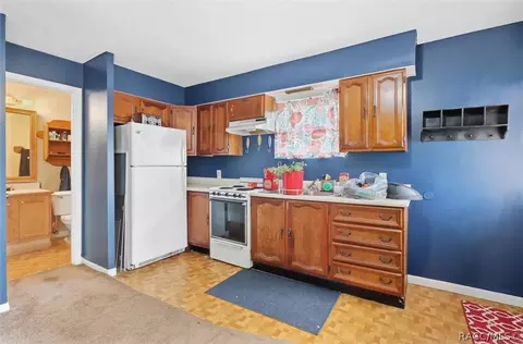 Kitchen - 360 S Inglis Ave, Inglis, FL 34449 photo 2 of 6