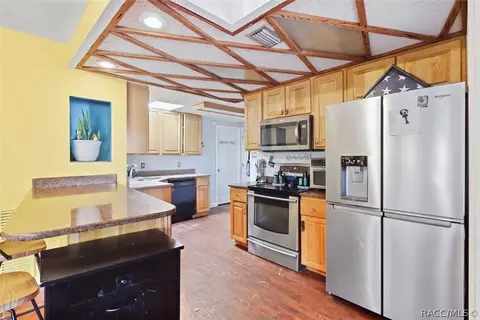 Kitchen - 360 S Inglis Ave, Inglis, FL 34449 photo 3 of 6