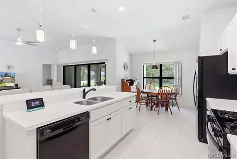 Kitchen - 2651 E Maidstone Ct, Hernando, FL 34442 photo 2 of 2