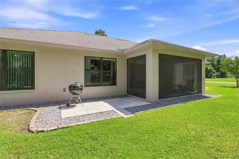 Exterior - 2651 E Maidstone Ct, Hernando, FL 34442 photo 5 of 7