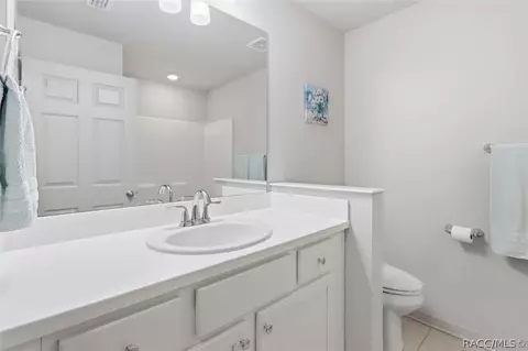 Bath - 2651 E Maidstone Ct, Hernando, FL 34442 photo 3 of 4