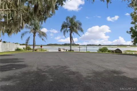 Exterior - 3671 E Arbor Lakes Dr, Hernando, FL 34442 photo 12 of 24