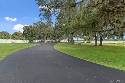 Exterior - 3671 E Arbor Lakes Dr, Hernando, FL 34442 photo 11 of 24