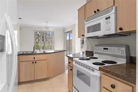 Kitchen - 3671 E Arbor Lakes Dr, Hernando, FL 34442 photo 1 of 5