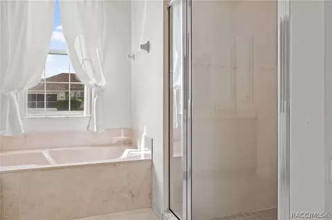 Bath - 3671 E Arbor Lakes Dr, Hernando, FL 34442 photo 1 of 4