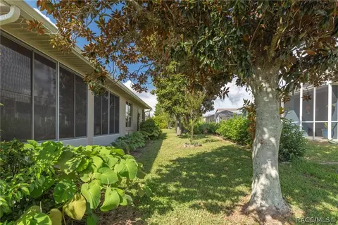 Exterior - 3671 E Arbor Lakes Dr, Hernando, FL 34442 photo 5 of 24