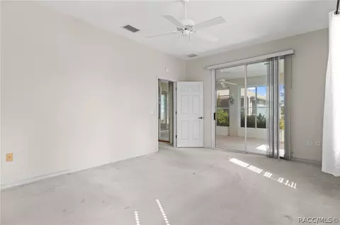 Bedroom - 3671 E Arbor Lakes Dr, Hernando, FL 34442 photo 4 of 9