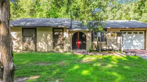 7130 S Brookwood Ter, Floral City, FL 34436