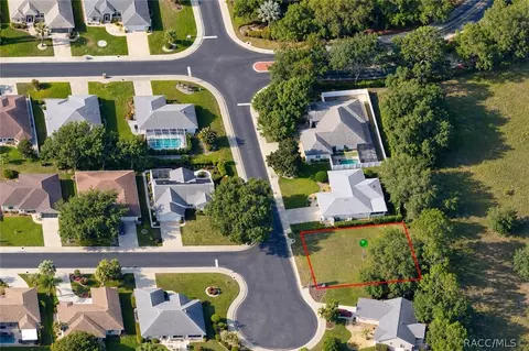 3516 E Cove Park Trl, Hernando, FL 34442 photo 4