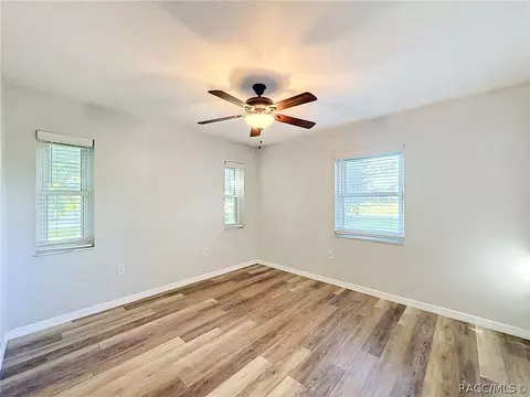Bedroom - 680 E Connecticut Ln, Hernando, FL 34442 photo 4 of 10