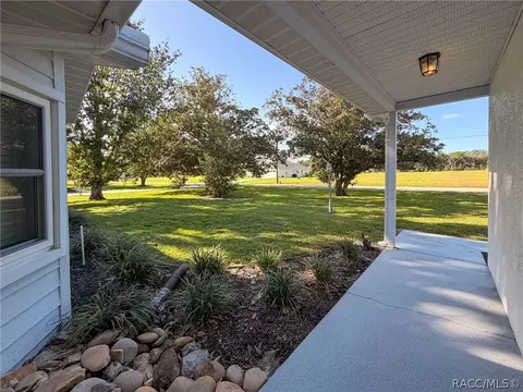Exterior - 680 E Connecticut Ln, Hernando, FL 34442 photo 5 of 26
