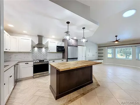 Kitchen - 680 E Connecticut Ln, Hernando, FL 34442 photo 11 of 11