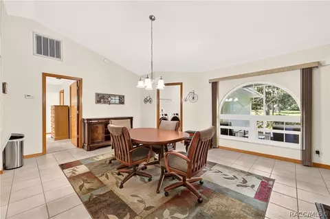 Dining - 685 E Liberty St, Hernando, FL 34442 photo 2 of 3