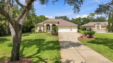 14 Cypress Blvd E, Homosassa, FL 34446