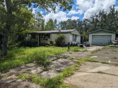 4790 W Nester Ct, Homosassa, FL 34446