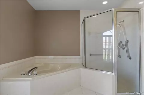 Bath - 3798 E Lake Todd Dr, Hernando, FL 34442 photo 5 of 5