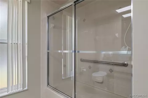 Bath - 3798 E Lake Todd Dr, Hernando, FL 34442 photo 2 of 5