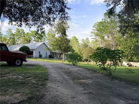 Exterior - 1671 E Amberjack Dr, Hernando, FL 34442 photo 17 of 36