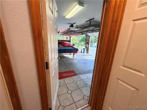 Entry Way - 1671 E Amberjack Dr, Hernando, FL 34442 photo 2 of 5