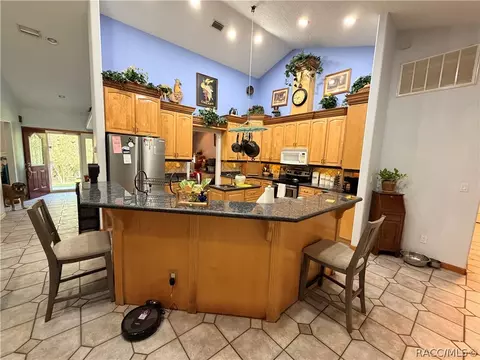 Kitchen - 1671 E Amberjack Dr, Hernando, FL 34442 photo 3 of 6