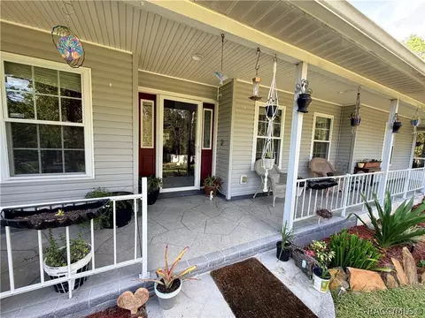 Exterior - 1671 E Amberjack Dr, Hernando, FL 34442 photo 6 of 36