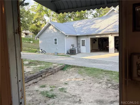 Exterior - 1671 E Amberjack Dr, Hernando, FL 34442 photo 21 of 36