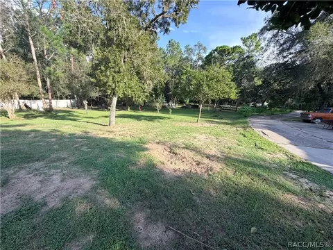 Exterior - 1671 E Amberjack Dr, Hernando, FL 34442 photo 14 of 36