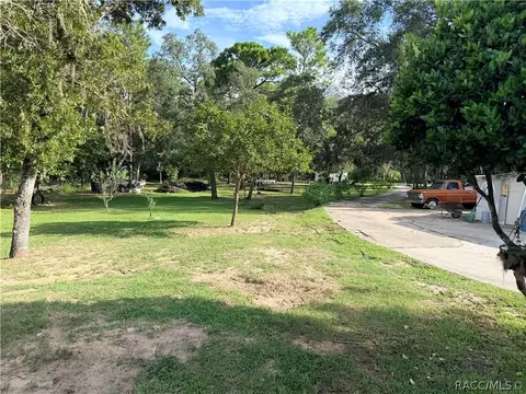 Exterior - 1671 E Amberjack Dr, Hernando, FL 34442 photo 4 of 36