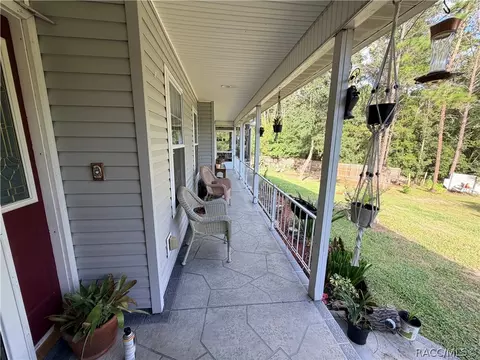 Exterior - 1671 E Amberjack Dr, Hernando, FL 34442 photo 7 of 36