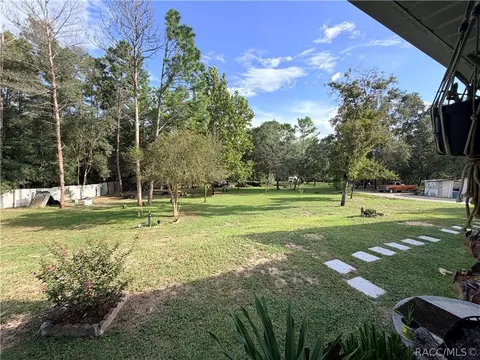 Exterior - 1671 E Amberjack Dr, Hernando, FL 34442 photo 8 of 36