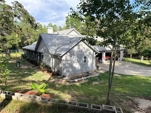 Exterior - 1671 E Amberjack Dr, Hernando, FL 34442 photo 2 of 36