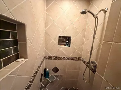 Bath - 1671 E Amberjack Dr, Hernando, FL 34442 photo 5 of 5