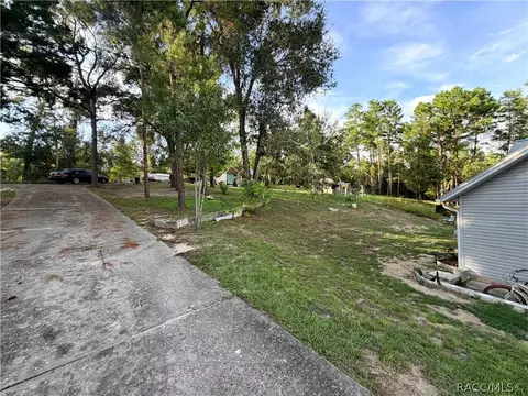 Exterior - 1671 E Amberjack Dr, Hernando, FL 34442 photo 23 of 36