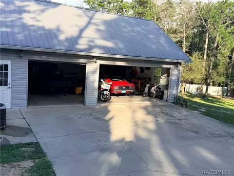 Exterior - 1671 E Amberjack Dr, Hernando, FL 34442 photo 29 of 36