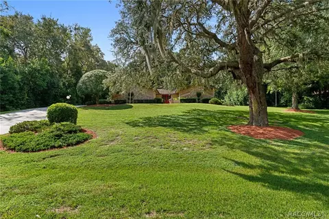 Exterior - 570 W Liberty St, Hernando, FL 34442 photo 3 of 16