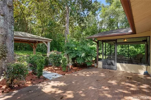 Exterior - 570 W Liberty St, Hernando, FL 34442 photo 9 of 16